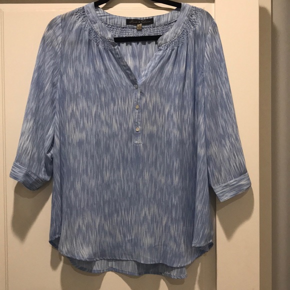 Great dressy top for jeans! - Picture 1 of 3